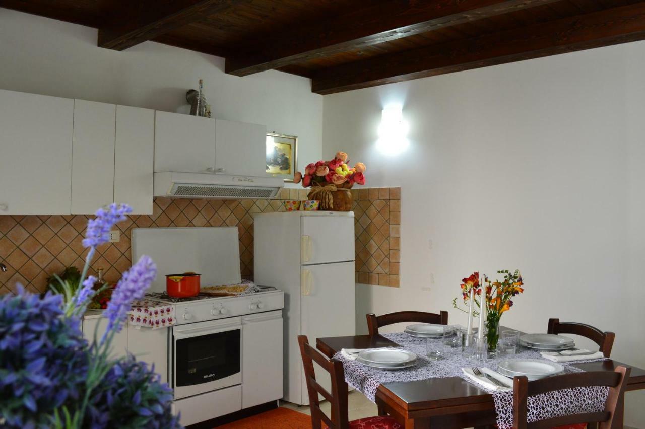 Ideale Per 4-6 Persone - Casamassella Otranto Exterior foto